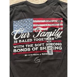 So God Made A Farmer T-shirt Size Small